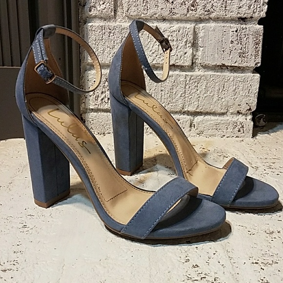Lulus Shoes - Lulus chunky sandal size 6 in Blue